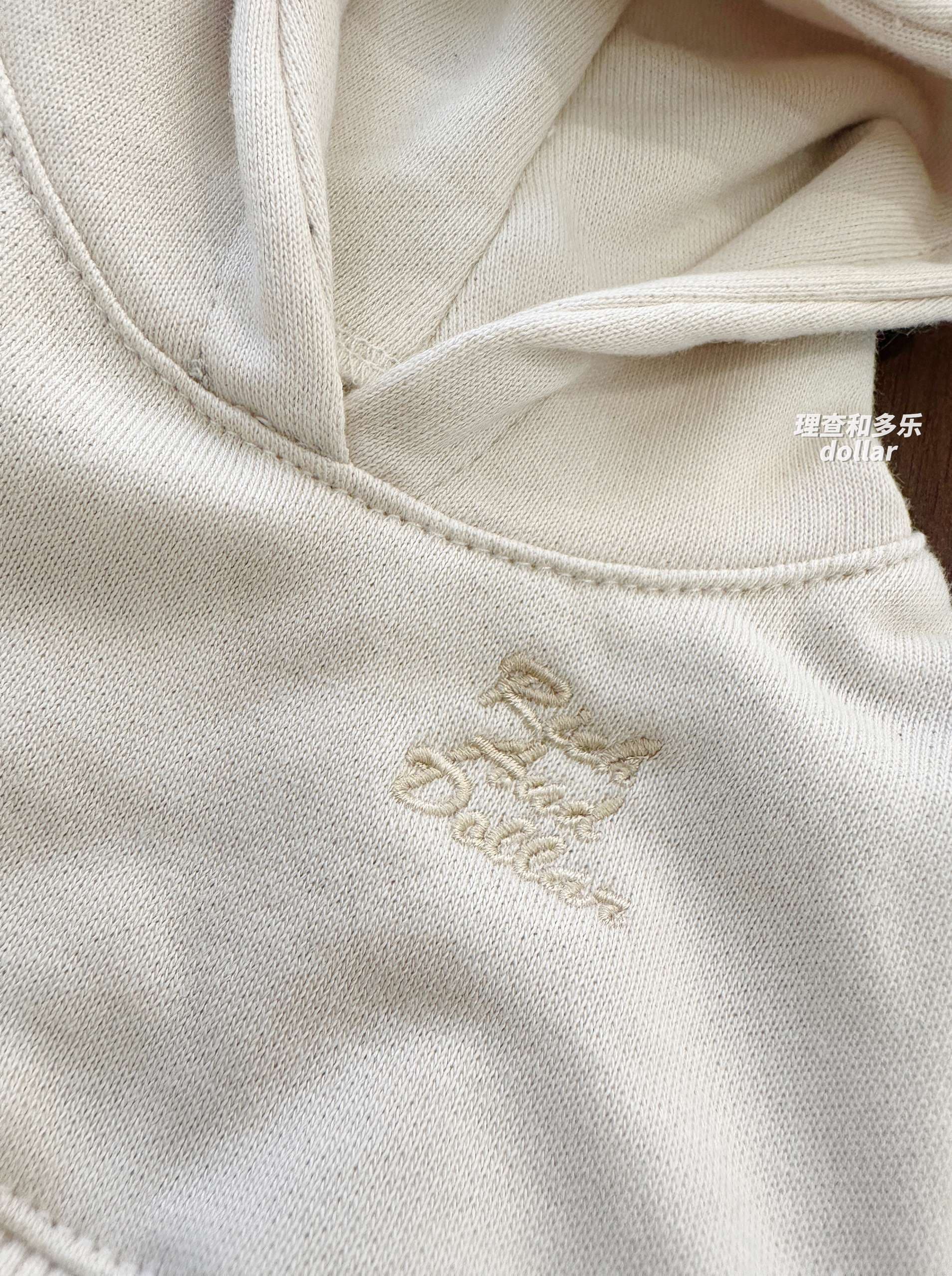 カジュアル服着用 癒し ギフト向け くまぬいぐるみ