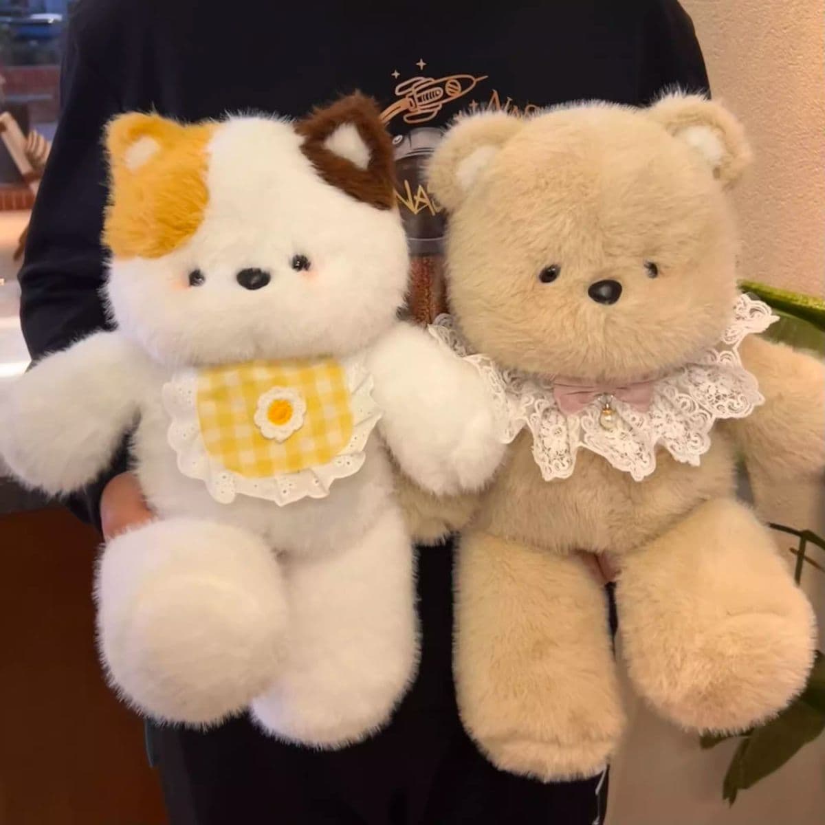 丸みを帯びた愛らしい表情 丸みを帯びた愛ら 癒し くまぬいぐるみ