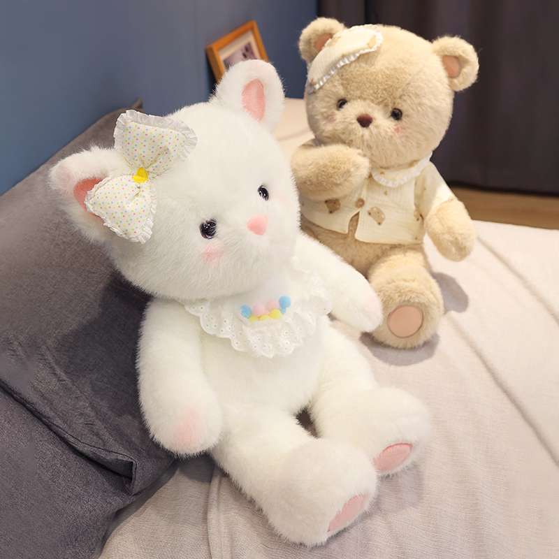 可愛らしいベレー帽 ベレー帽 癒し ギフト向け くまぬいぐるみ